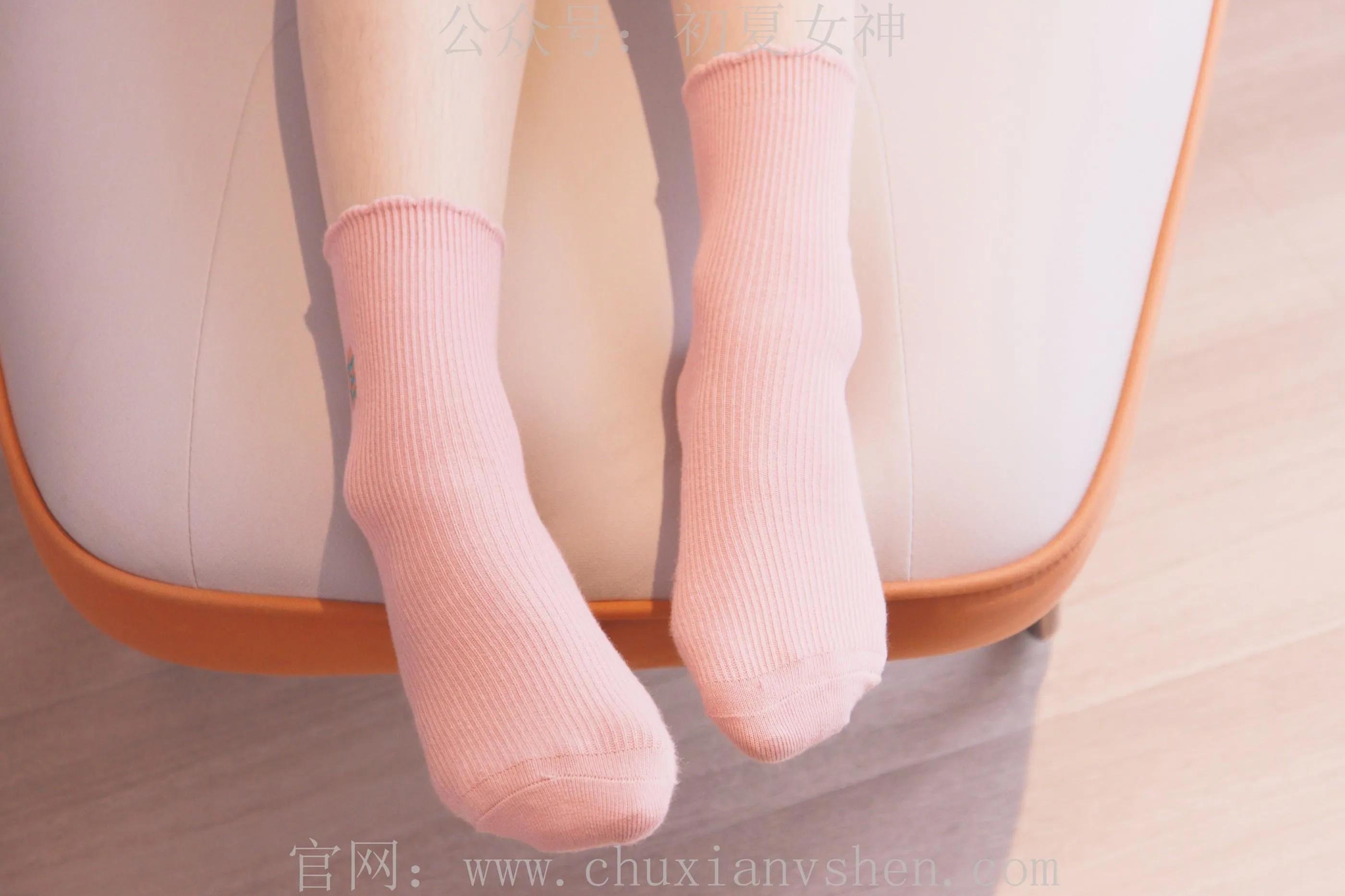 初夏女神 NO.012 沙沙S码粉白色套搭配小白鞋 [104P]插图7